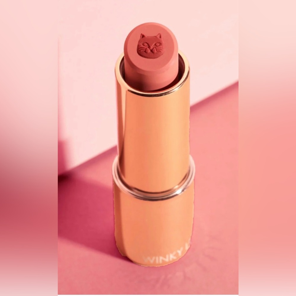 Winky Lux Purrrfect Pout Luxurious Pink “Pounce” Lipstick 3.8 Grams - Picture 2 of 5